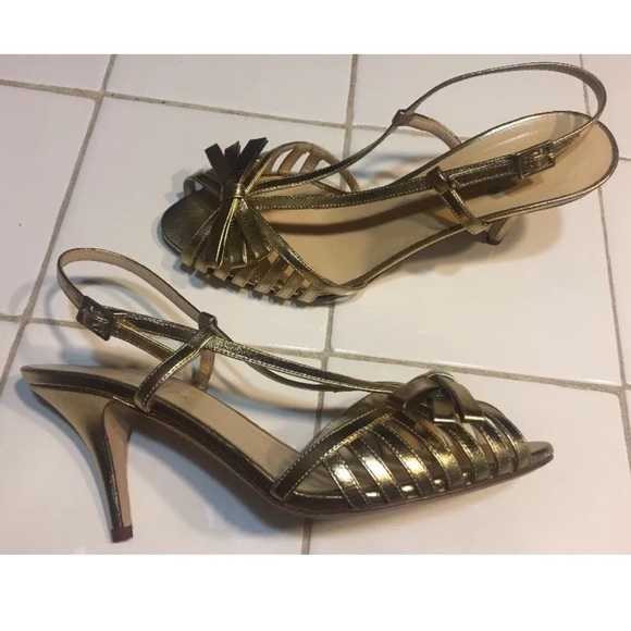 kate spade Shoes - Kate Spade Gold Heels 7M